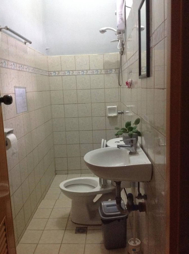 Bathroom 4, Banaue Pink Eco Hostel, Banaue