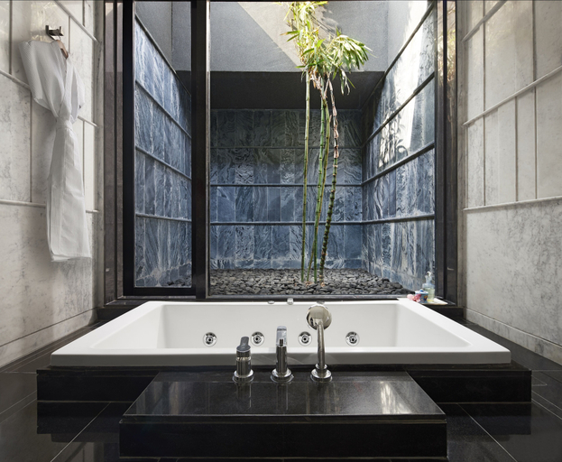Bathroom 5, Taj Devi Ratn Resort & Spa, Jaipur, Jaipur