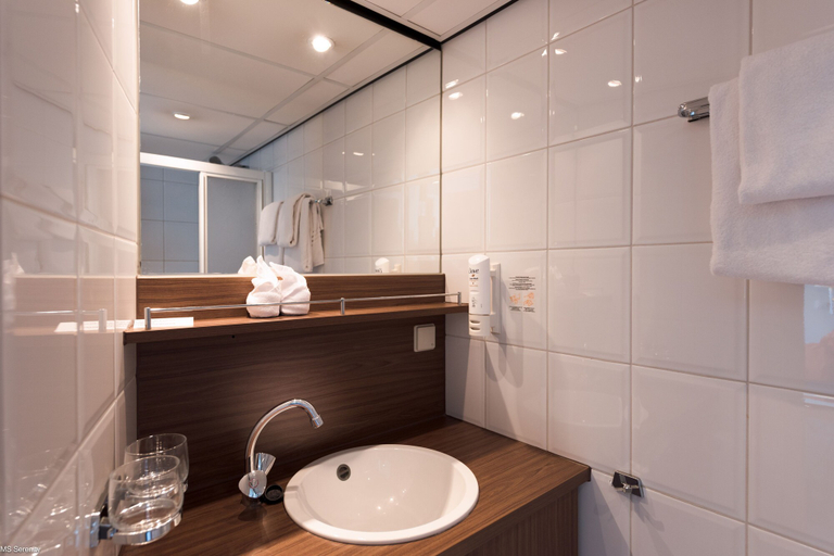 Bathroom, Select MS Serenity - Neuss, Rhein-Kreis Neuss