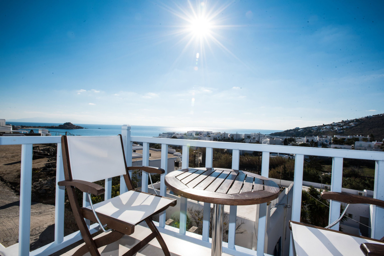 Others 4, Villa Nireas, South Aegean