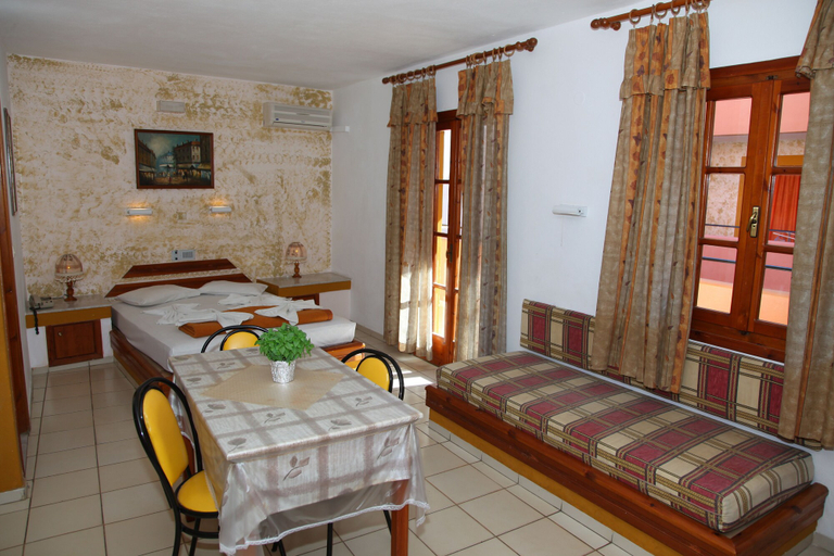 Bedroom 2, Sogiorka Apartments, Crete