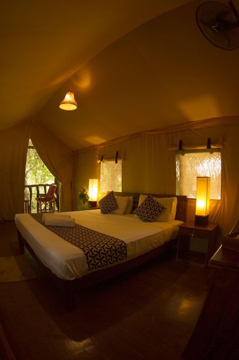 Bedroom 3, Athgira River Camp, Embilipitiya