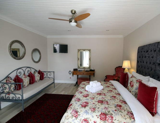 Bedroom 3, Elephant Country Guest House, Eden