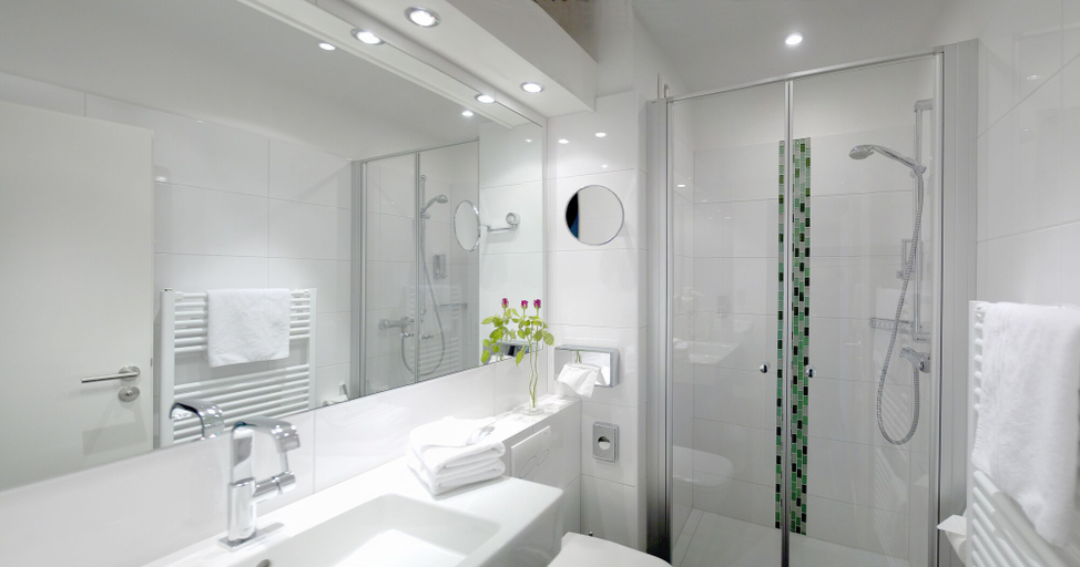Bathroom 4, Akzent Hotel Bavaria Oldenburg, Oldenburg