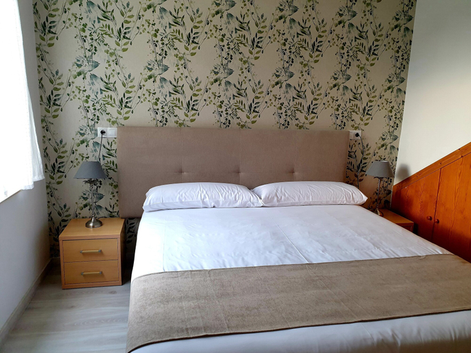 Bedroom 3, Hotel Finca Alcamino, Cantabria