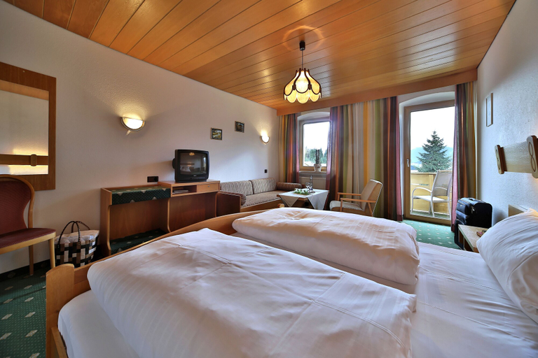 Bedroom 4, Osserhotel, Cham