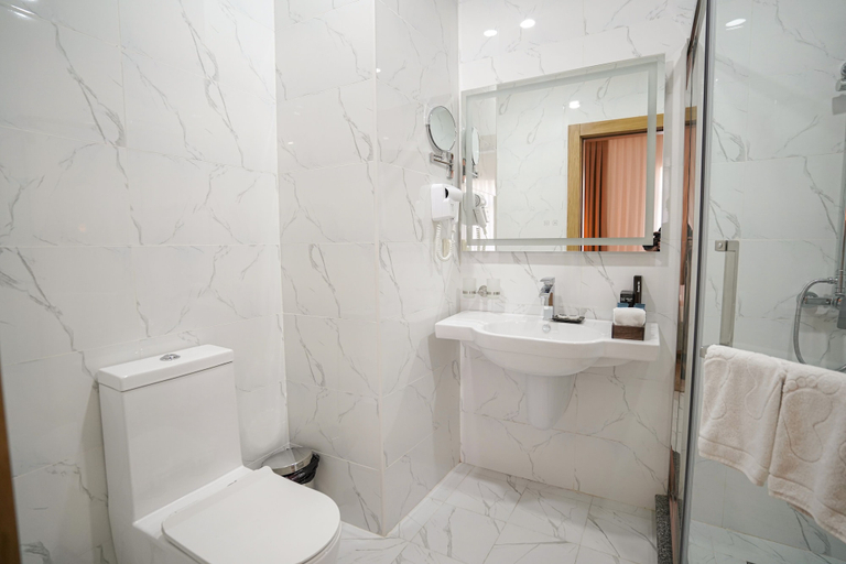 Bathroom 4, Milan Hotel, Tashkent City
