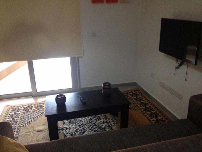 Others 5, Niro Apartments