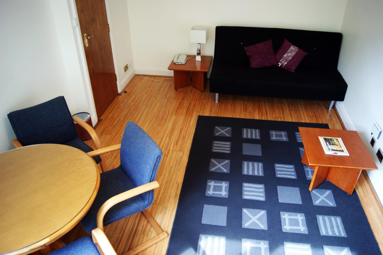 Others 5, Aspen Apartments, London