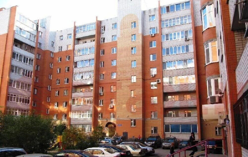 Exterior & Views, Apartment on Maxima Gorkogo 3, Tyumen'