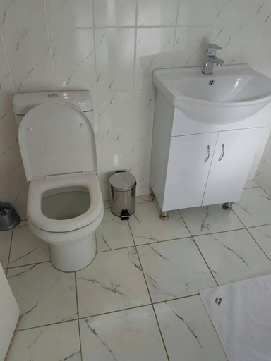 Bathroom 4, Retreat Lodge and Conference Centre, Matobo