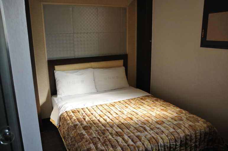 Bedroom 3, Motel Daeha, Gwang-jin