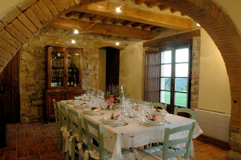 Food & Drinks 5, Tenuta di Seripa, Livorno