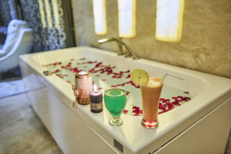 Bathroom 3, Shivoy Hotel, Gorakhpur