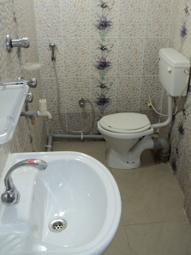 Bathroom 4, Royal Guest House, South 24 Parganas