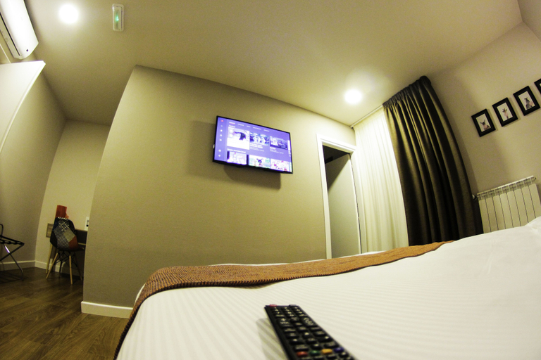 Bedroom 4, Home 146, Catanzaro