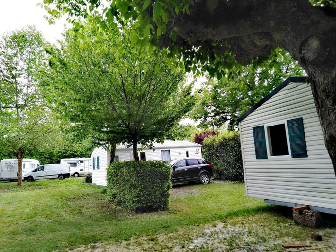 Exterior & Views 2, Camping Aubeterre-Sur-Dronne, Charente