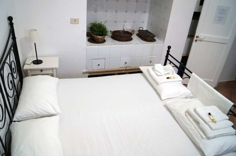Bedroom 3, Palazzo Barba, Lecce