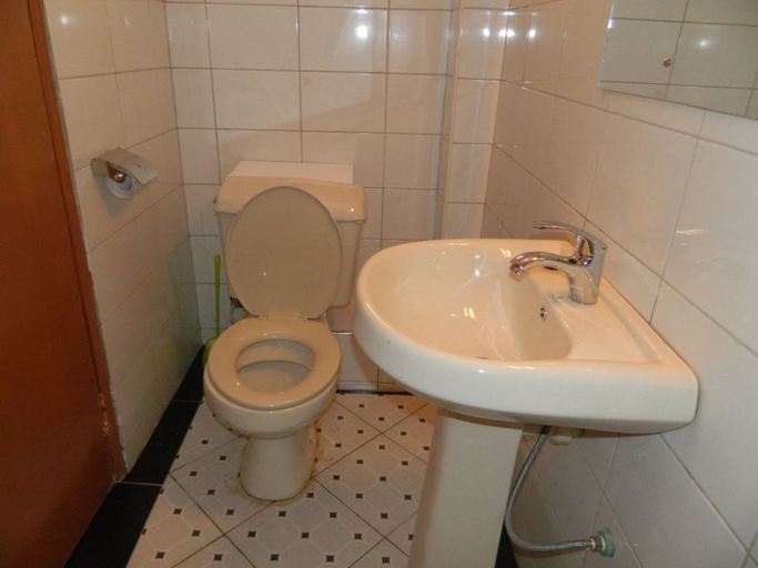 Bathroom 2, Chrysalis Guest House & Restaurant Embu, Manyatta