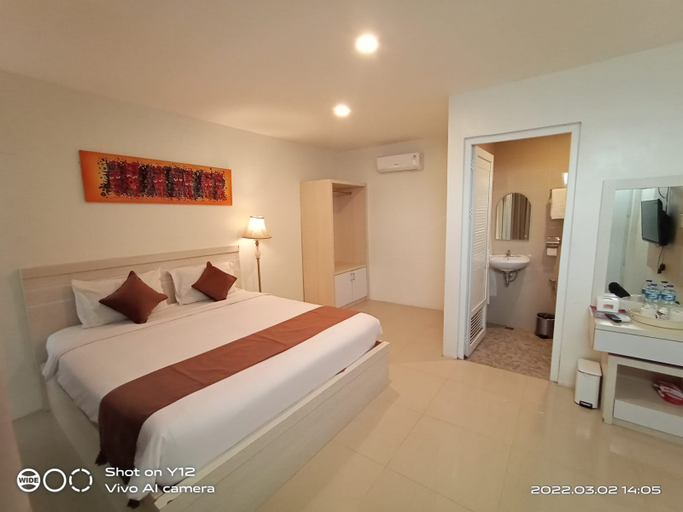 Bedroom 8