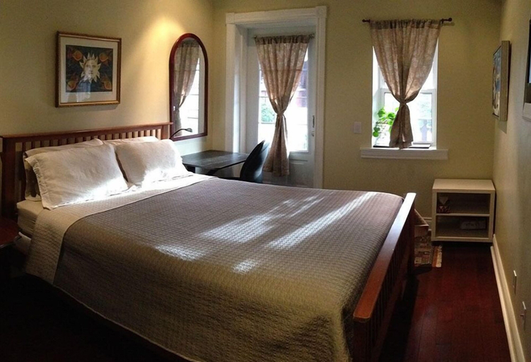 Bedroom 2, A Seaton Dream, Toronto