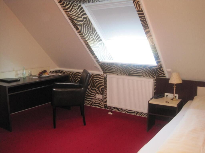 Bedroom 2, Landgasthof Alt-Enginger Mühle, Paderborn