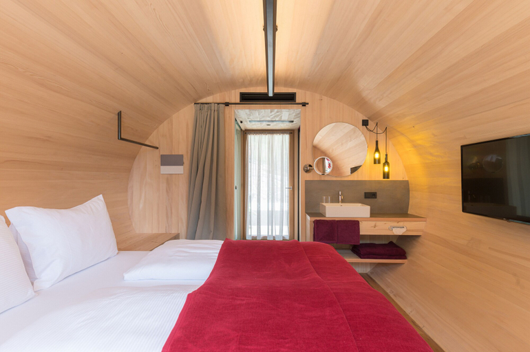 Bedroom 4, Weingut und Genusshotel Spitalerhof, Bolzano