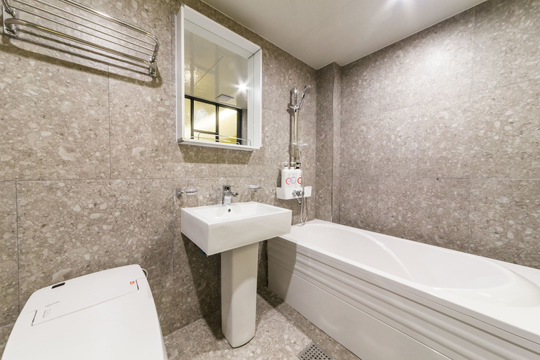 Bathroom 3, Hotel Plum, Siheung