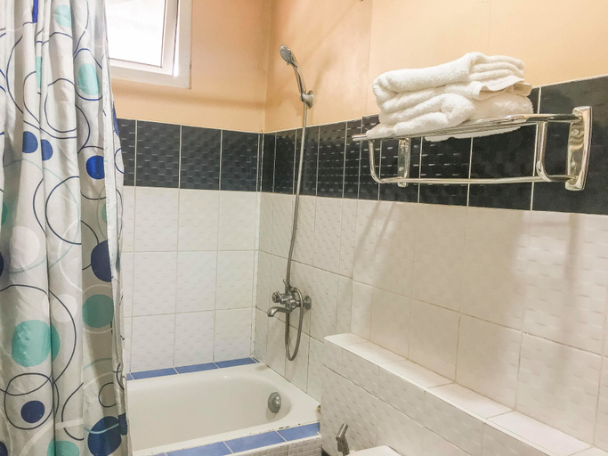 Bathroom 4, Subic Park Hotel, Olongapo City