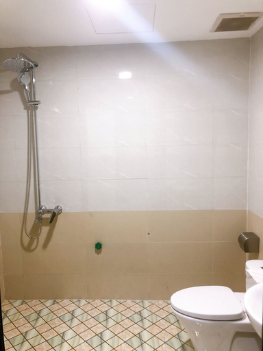 Bathroom 4, Gia Quy Hotel, Cao Bằng