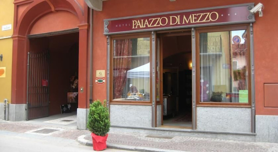 Exterior & Views 2, Palazzo di Mezzo, Cuneo