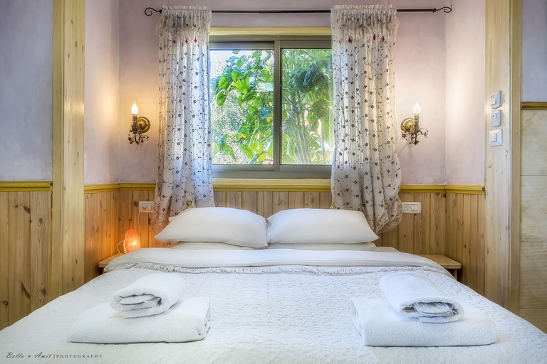 Bedroom 2, Dream Time