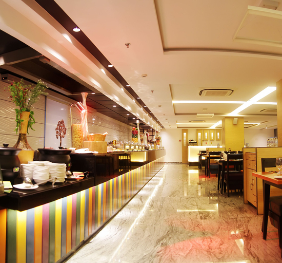 Food & Drinks 5, Effotel by Sayaji Indore, Indore