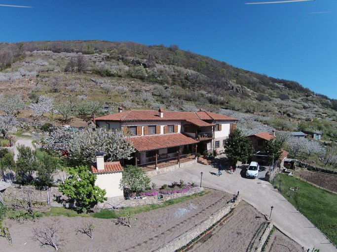 Exterior & Views 2, Casa Rural El Regajo Valle del Jerte, Cáceres