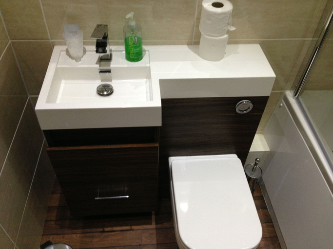 Bathroom 4, Healey Hotel, Kirklees