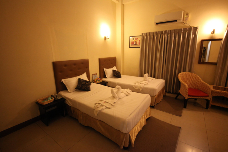 Bedroom 3, Royal Platinum Hotel, Yangon