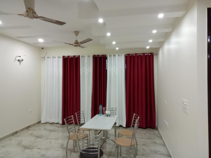 Others 5, SRM House, Gautam Buddha Nagar