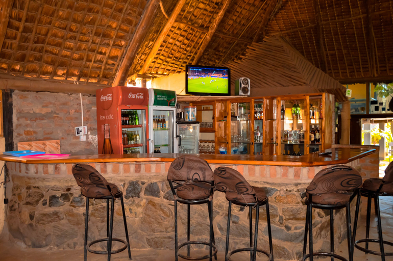 Food & Drinks 5, L'Oasis Lodge & Restaurant, Arusha
