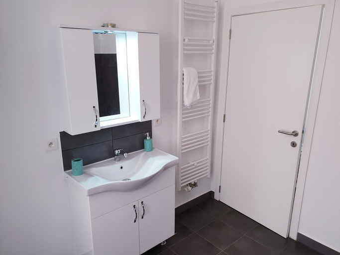 Bathroom 4, Brussels apartments luxury, Bruxelles