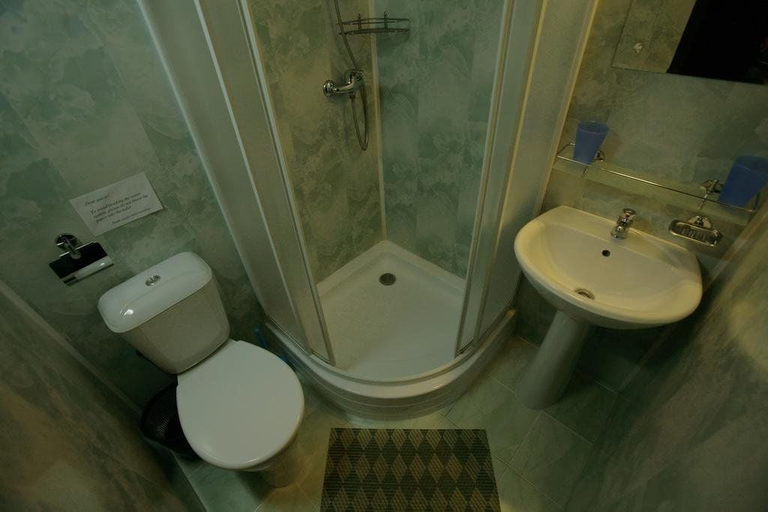 Bathroom 4, Hotel Petr Perviy, Cherepovetskiy rayon