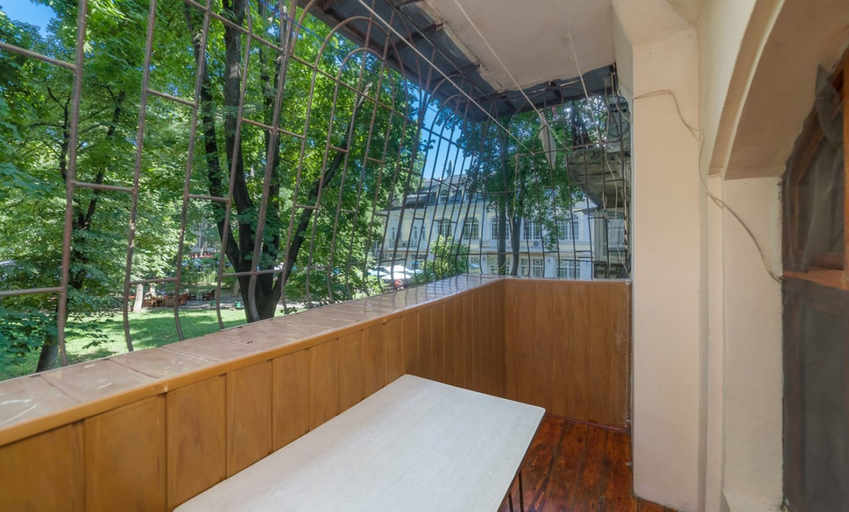 Others 5, Apartment near Opera Theater, L'vivs'ka