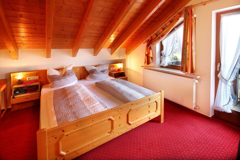 Bedroom 2, Gästehaus Riesenbühl, Breisgau-Hochschwarzwald