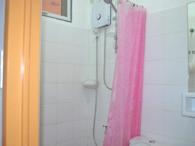 Bathroom 3, Villa Prescilla, Dumaguete City