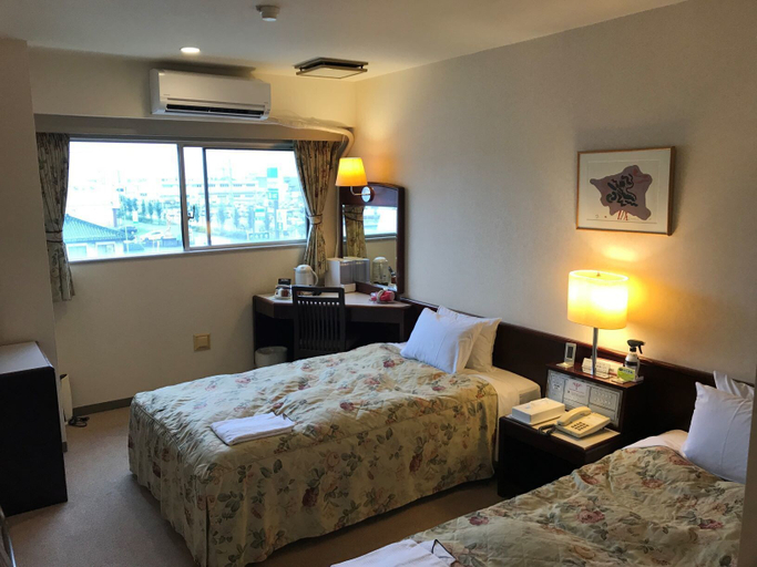 Bedroom 2, Yamanashi Grand Hotel, Minami-Alps