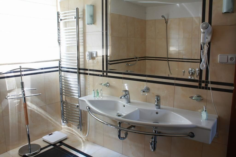 Bathroom 3, Wellness HOTEL HARRACHOVKA, Semily