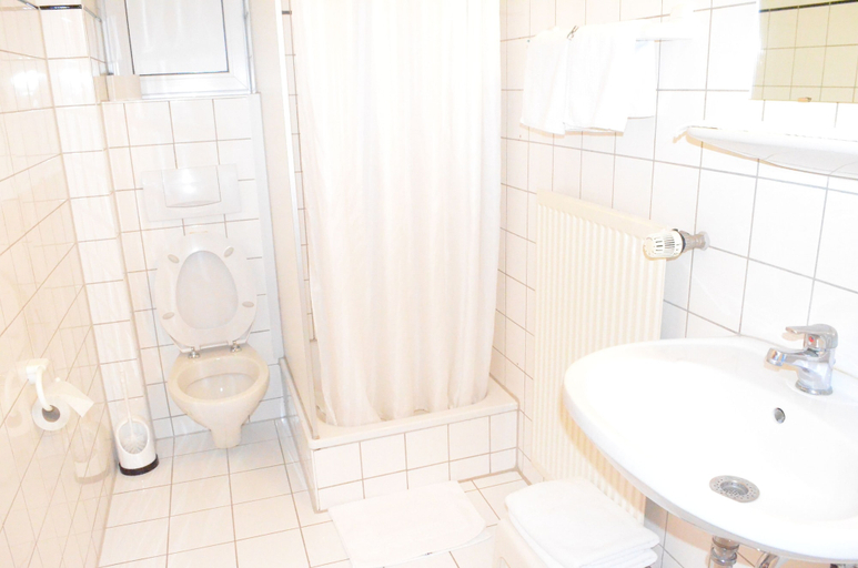 Bathroom 5, Hotel Stern, Stuttgart