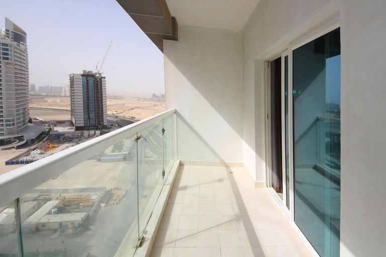Others 3, Signature Holiday Home - Red Residence, Dubai