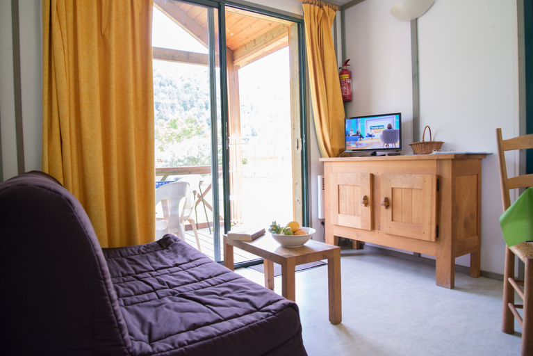 Bedroom 2, Village de Gites de Booz, Lozère