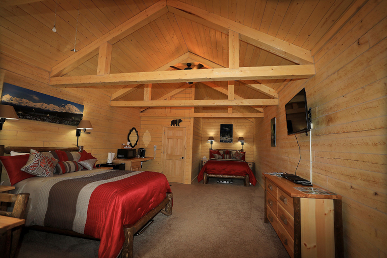 Bedroom 4, Denali Tri-Valley Cabins, Denali