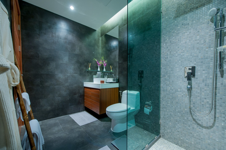 Bathroom 5, Almali Luxury Residence, Phuket Island